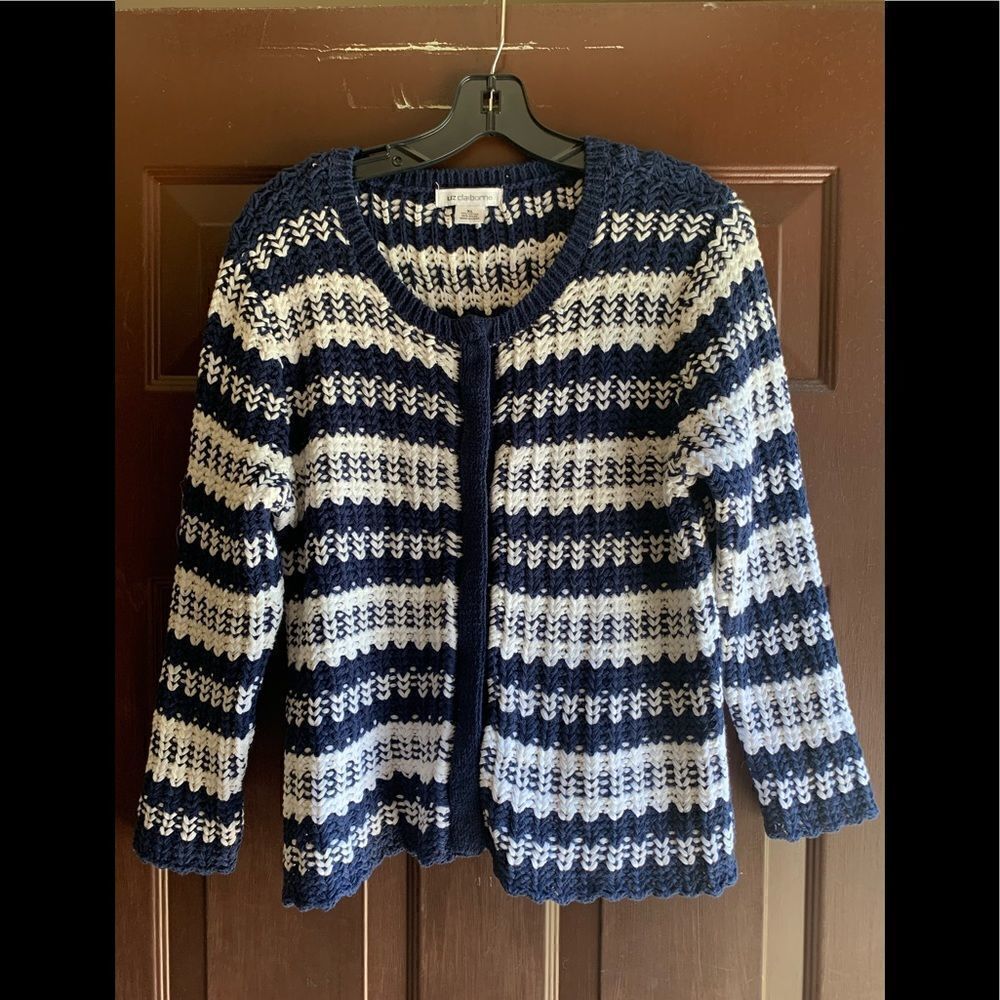 𝅺liz Claiborne Crochet Blue and White 3/4 length sleeve sweater